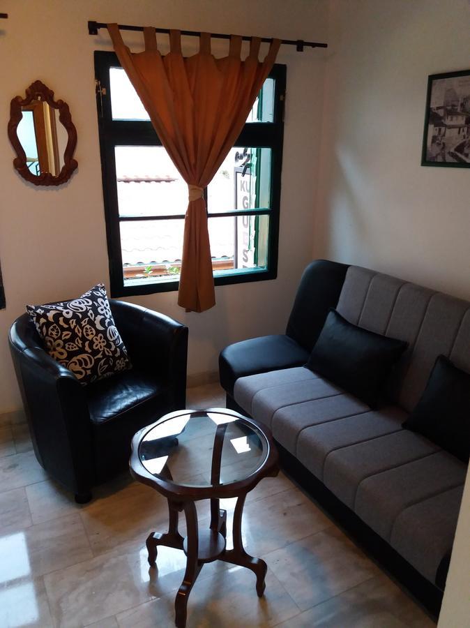 Kula Boutique Hotel Bar Bagian luar foto